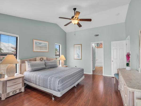 Luxurious Gulf Access Home in Cape Coral